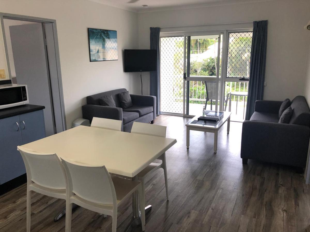 Cocos Holiday Apartments Trinity Beach Exterior photo